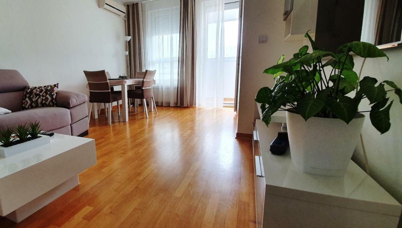 Royal Apartment Belvill Belgrade Luaran gambar